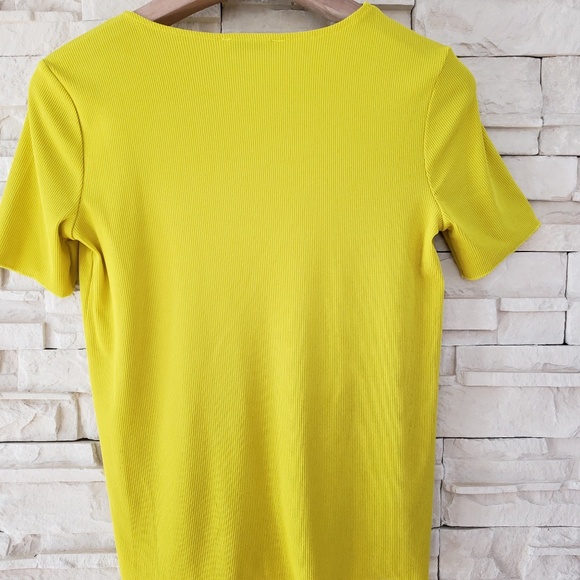ZARA Top- V- Neck- YELLOW - Picture 2 of 4